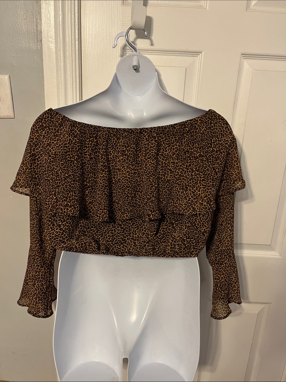 Show Me Your MuMu Brown Leopard Off-Shoulder Love Spell Ruffle Crop Top - Picture 13 of 15